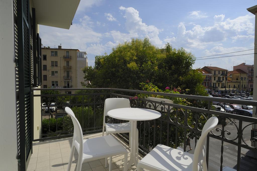 Residence San Marco Suites&Apartments ألاسيو المظهر الخارجي الصورة