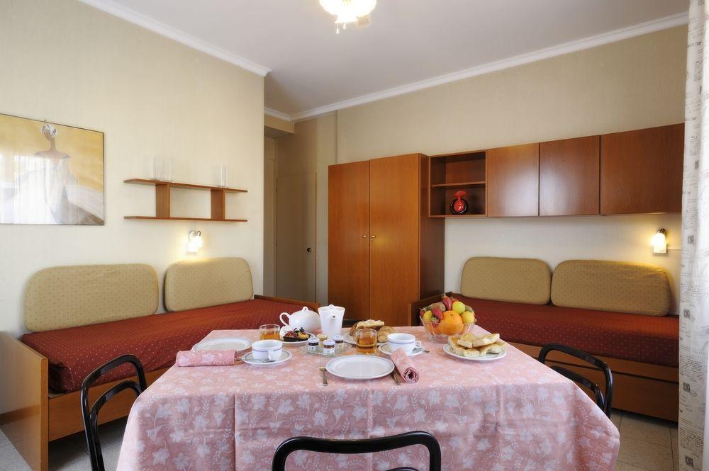 Residence San Marco Suites&Apartments ألاسيو المظهر الخارجي الصورة